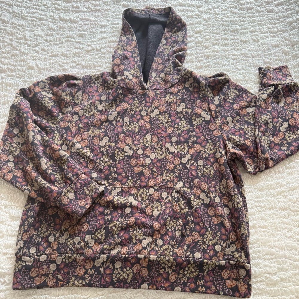 LC Lauren Conrad Pleated Sleeve Ditsy Floral Hoodie French Terry Pullover XL